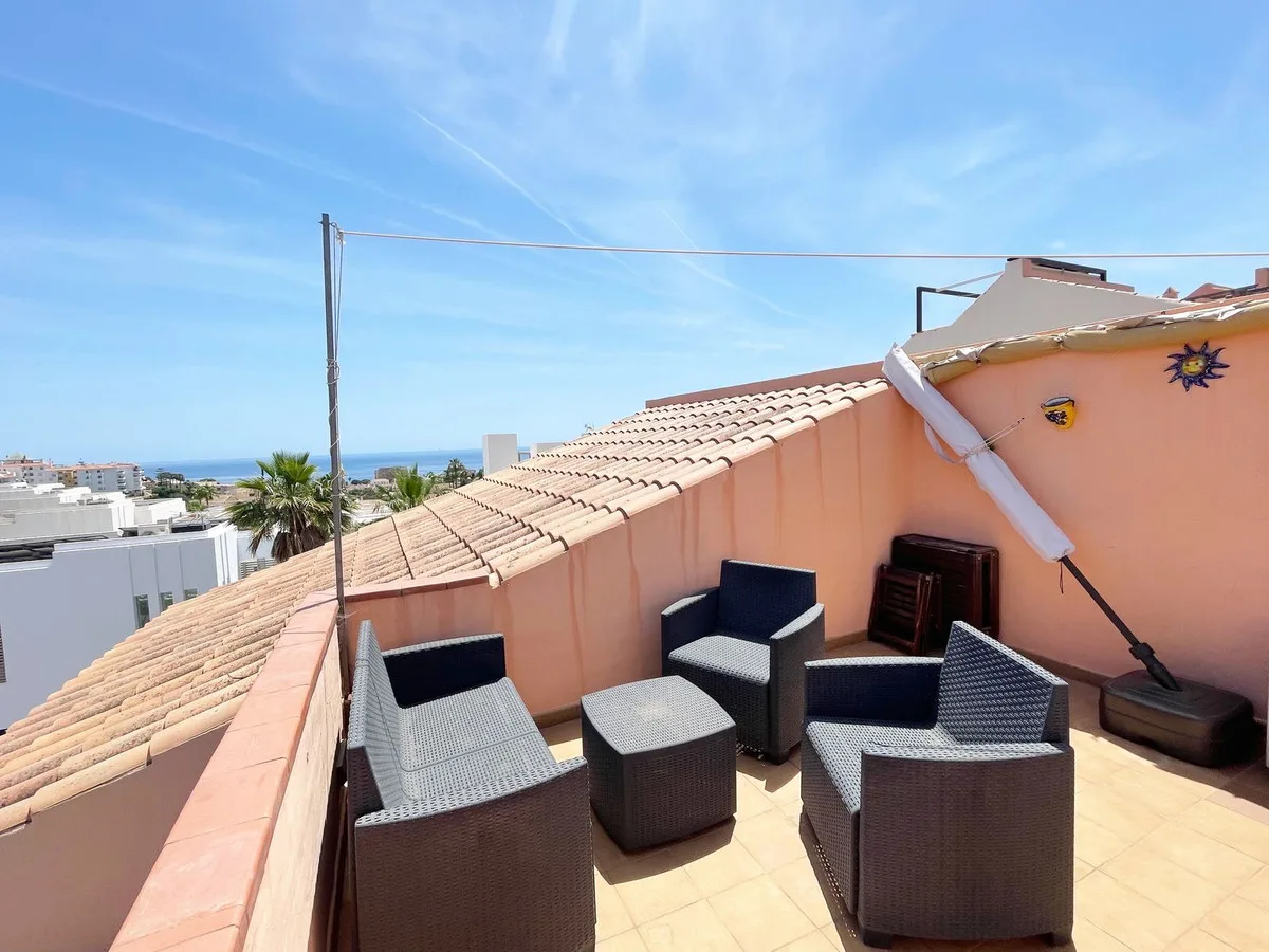 Riviera del Sol – Privat solarium med havutsikt, to soverom og garasjeplass i lukket anlegg – bilde 23