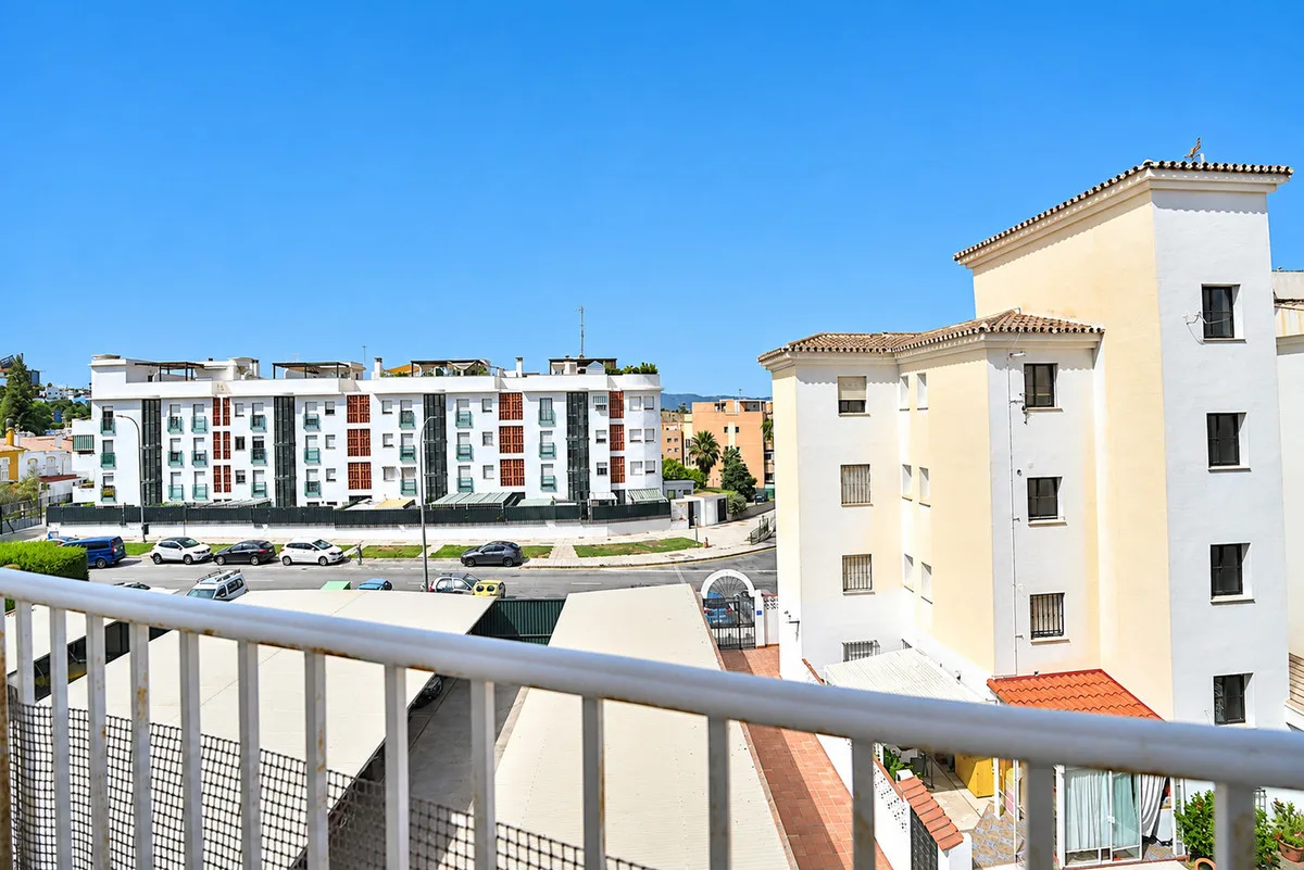 La Colina, Torremolinos – Rolig boligfelt med kort vei til tog, butikker og strand – bilde 10