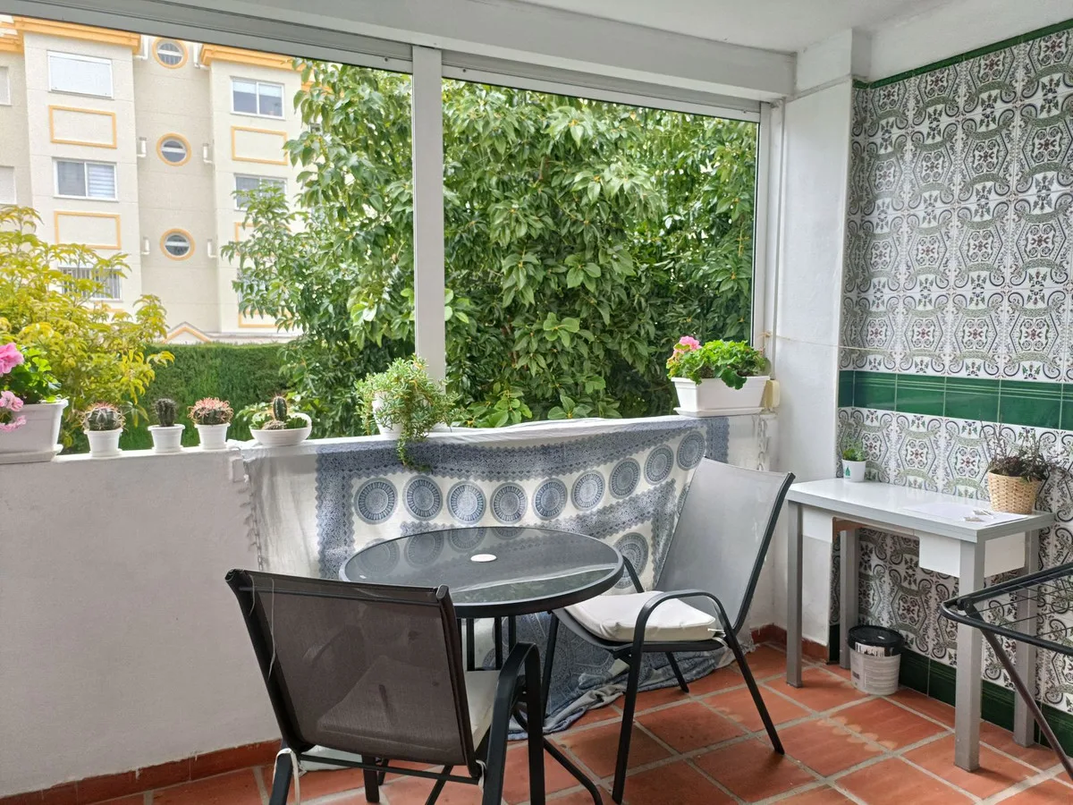 Torremolinos – Sørvendt terrasse, to soverom og privat parkering i lukket anlegg nær havet – bilde 16