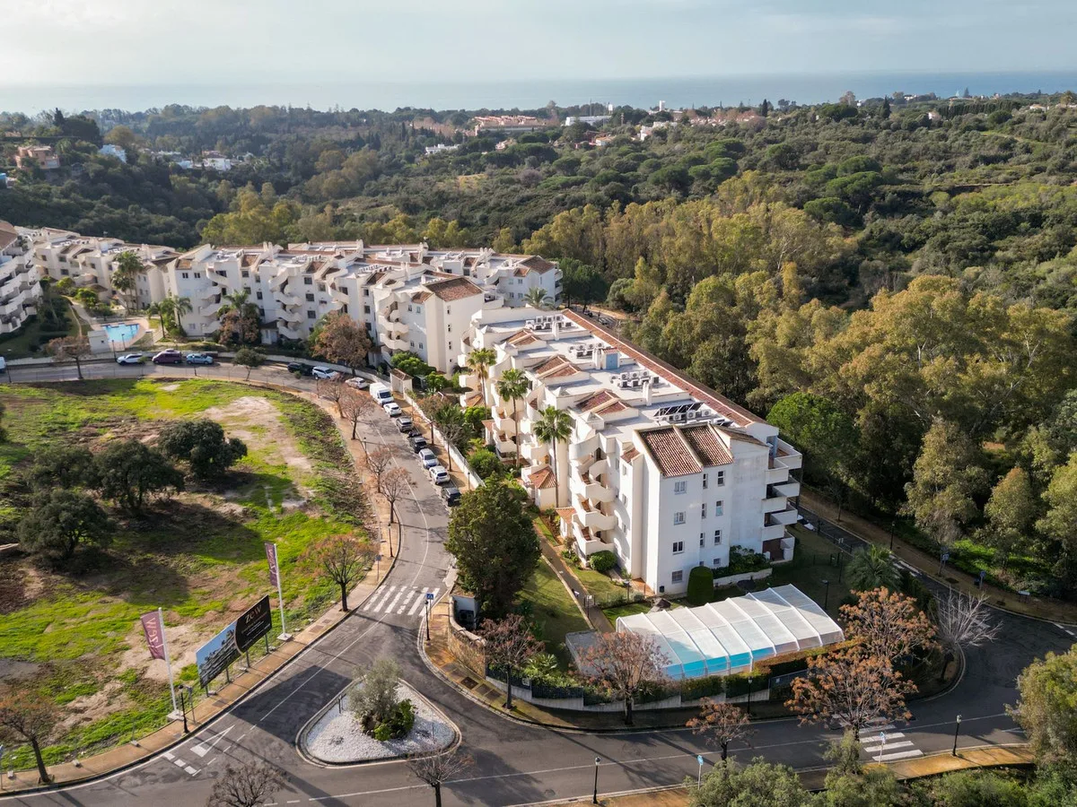 Elviria - Romslig leilighet med to soverom, terrasse og privat garasje – bilde 5