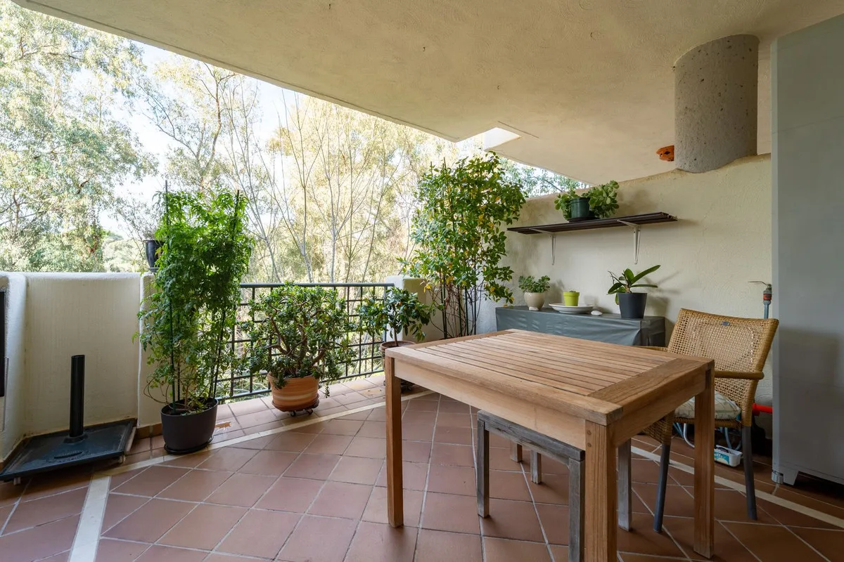 Elviria - Romslig leilighet med to soverom, terrasse og privat garasje – bilde 6