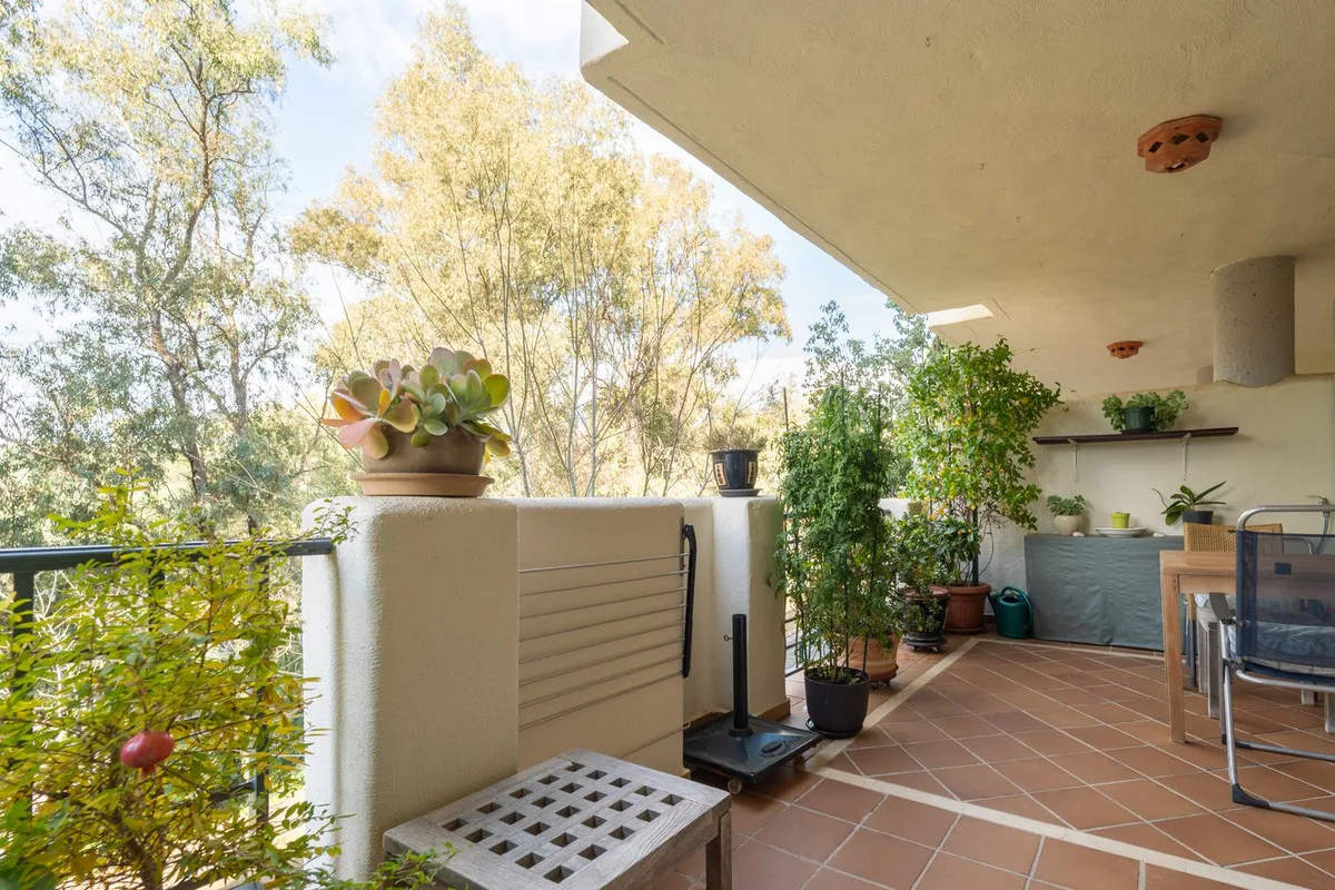 Elviria - Romslig leilighet med to soverom, terrasse og privat garasje – bilde 7