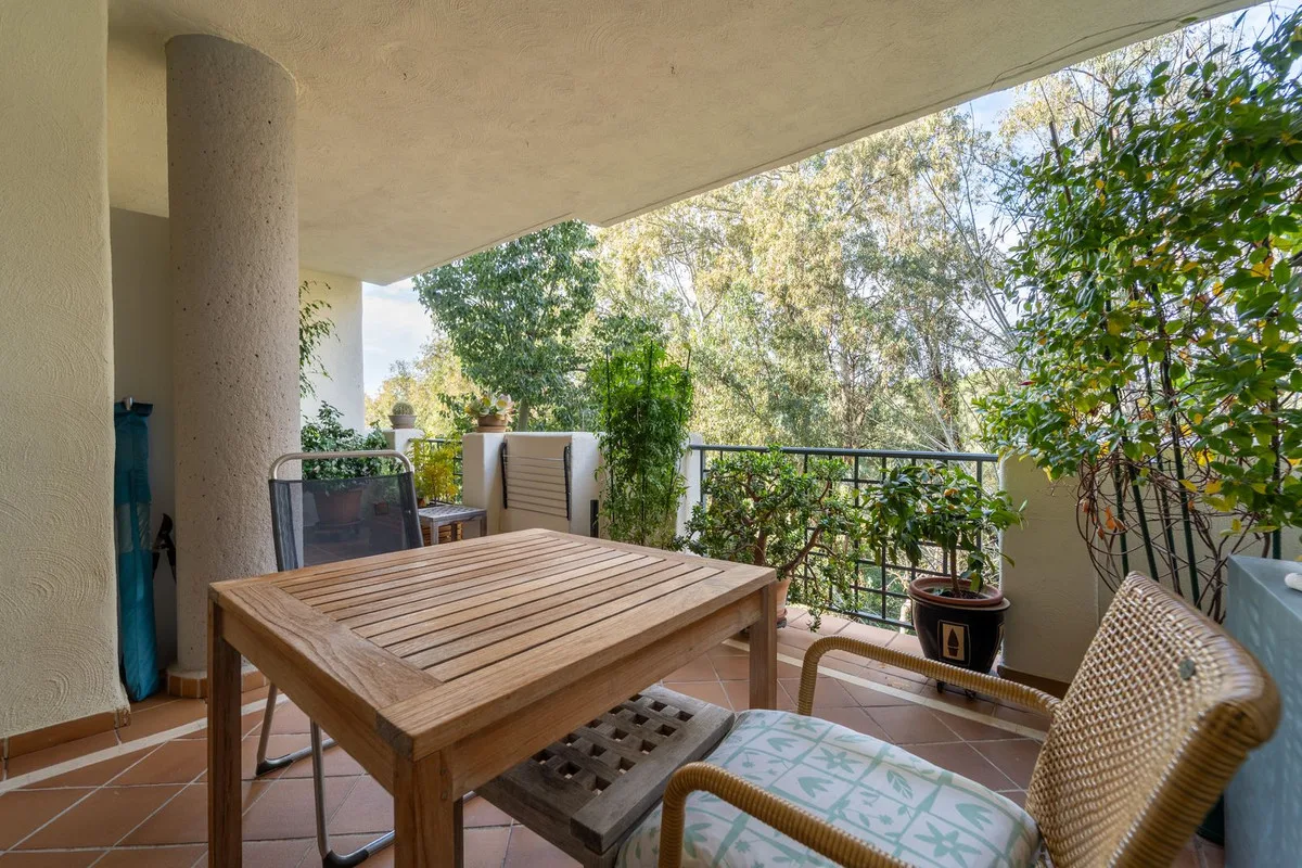 Elviria - Romslig leilighet med to soverom, terrasse og privat garasje – bilde 10