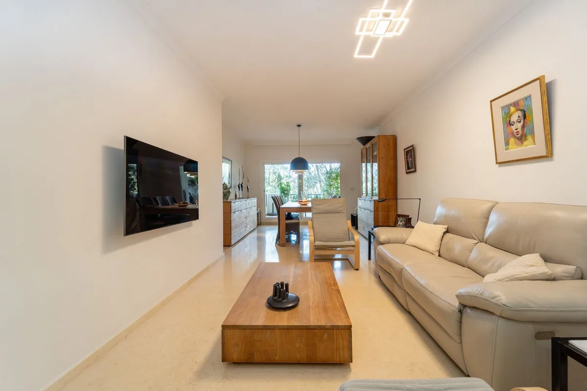 Elviria - Romslig leilighet med to soverom, terrasse og privat garasje – bilde 12