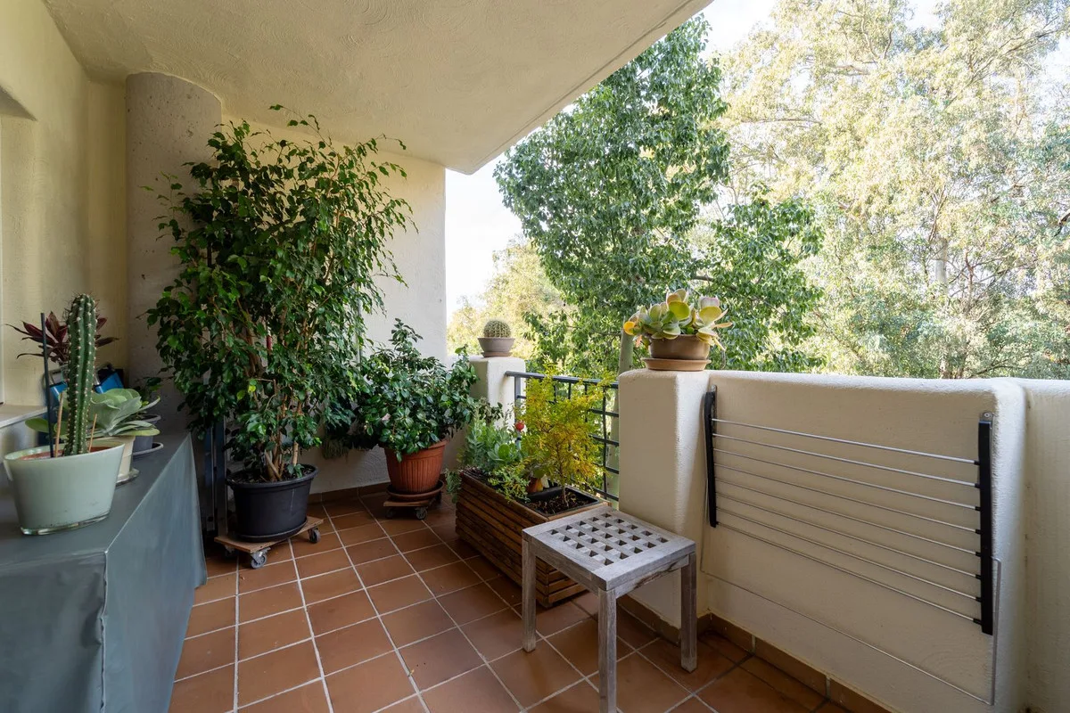 Elviria - Romslig leilighet med to soverom, terrasse og privat garasje – bilde 11