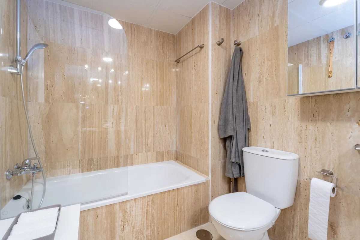 Elviria - Romslig leilighet med to soverom, terrasse og privat garasje – bilde 30