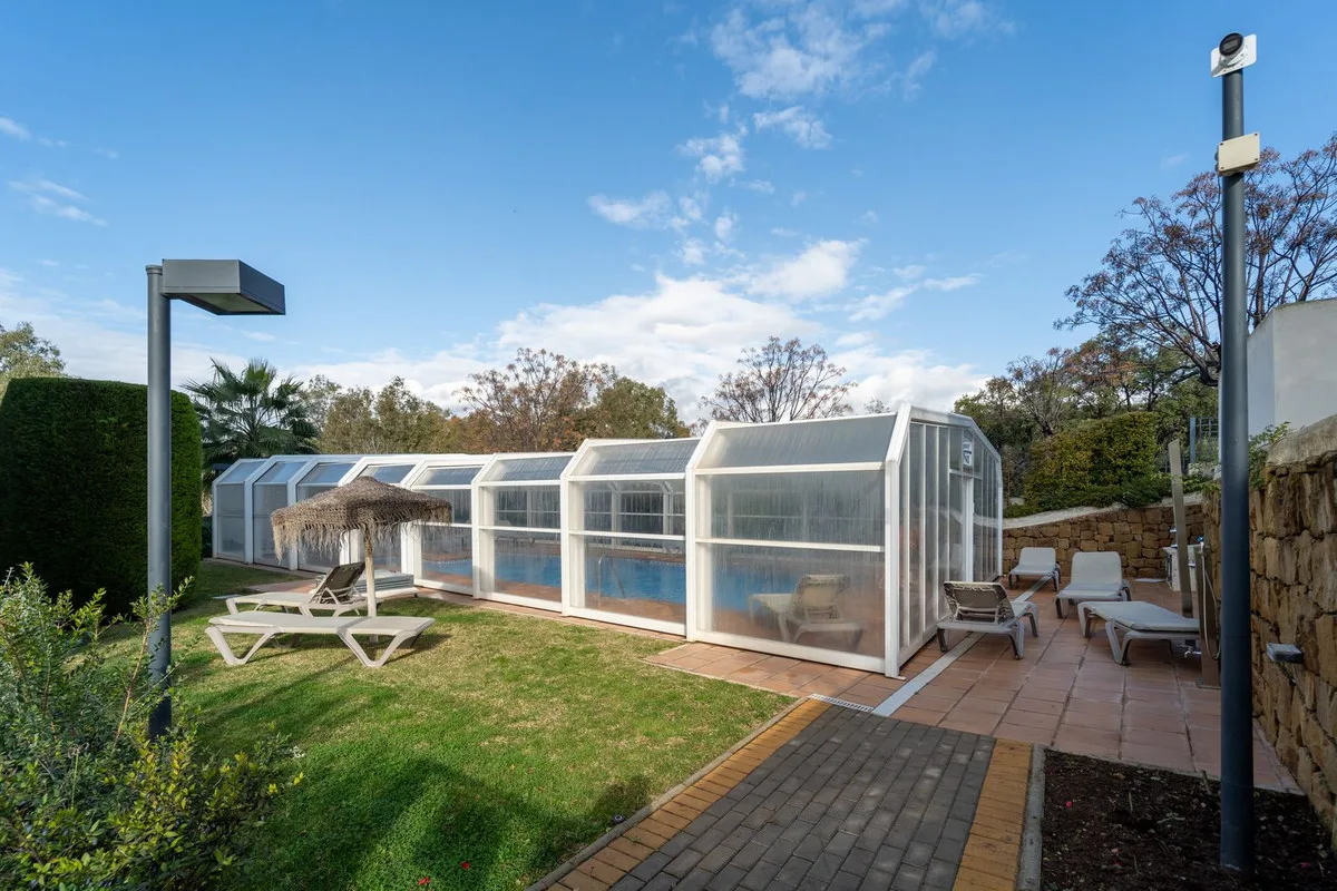 Elviria - Romslig leilighet med to soverom, terrasse og privat garasje – bilde 33