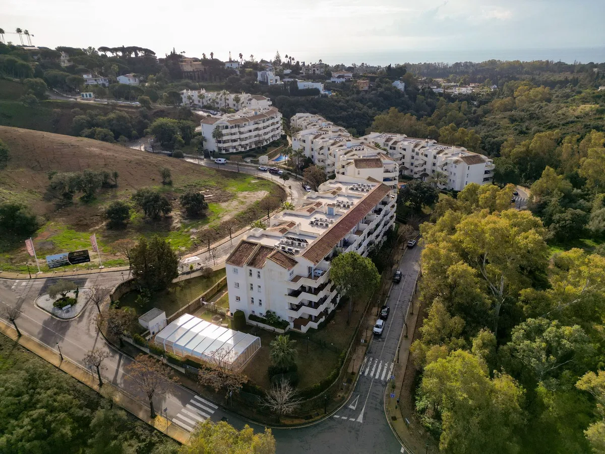 Elviria - Romslig leilighet med to soverom, terrasse og privat garasje – bilde 36