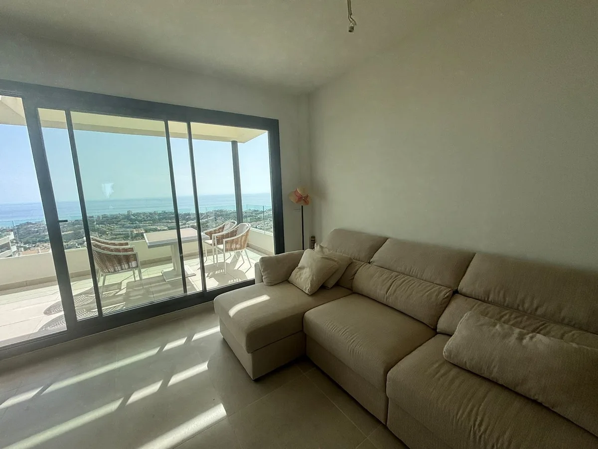 Benalmádena – Ny toppleilighet med panoramautsikt over havet og takterrasse med jacuzzi – bilde 12