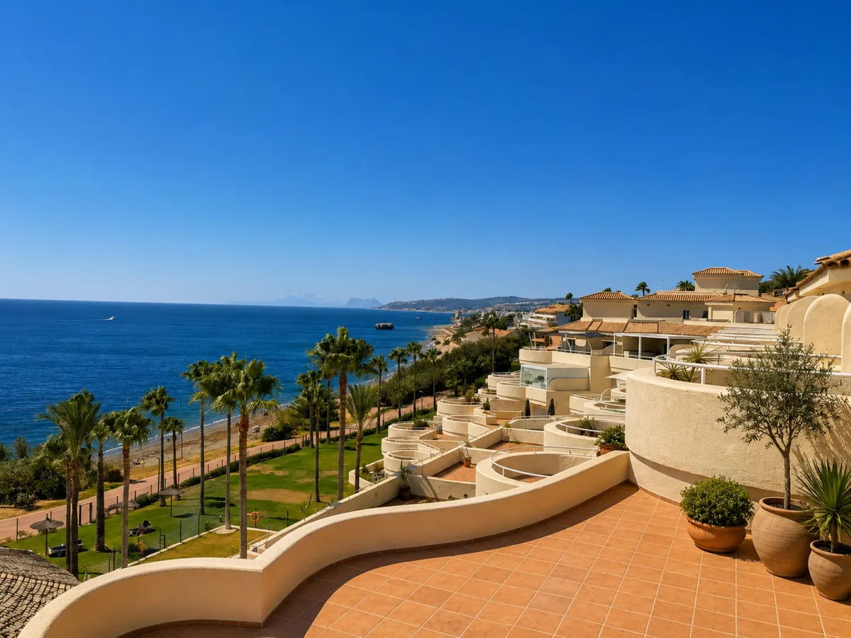Estepona – Penthouse på første linje med utsikt over Middelhavet, Gibraltar og Afrika fra egen solterrasse – bilde 5