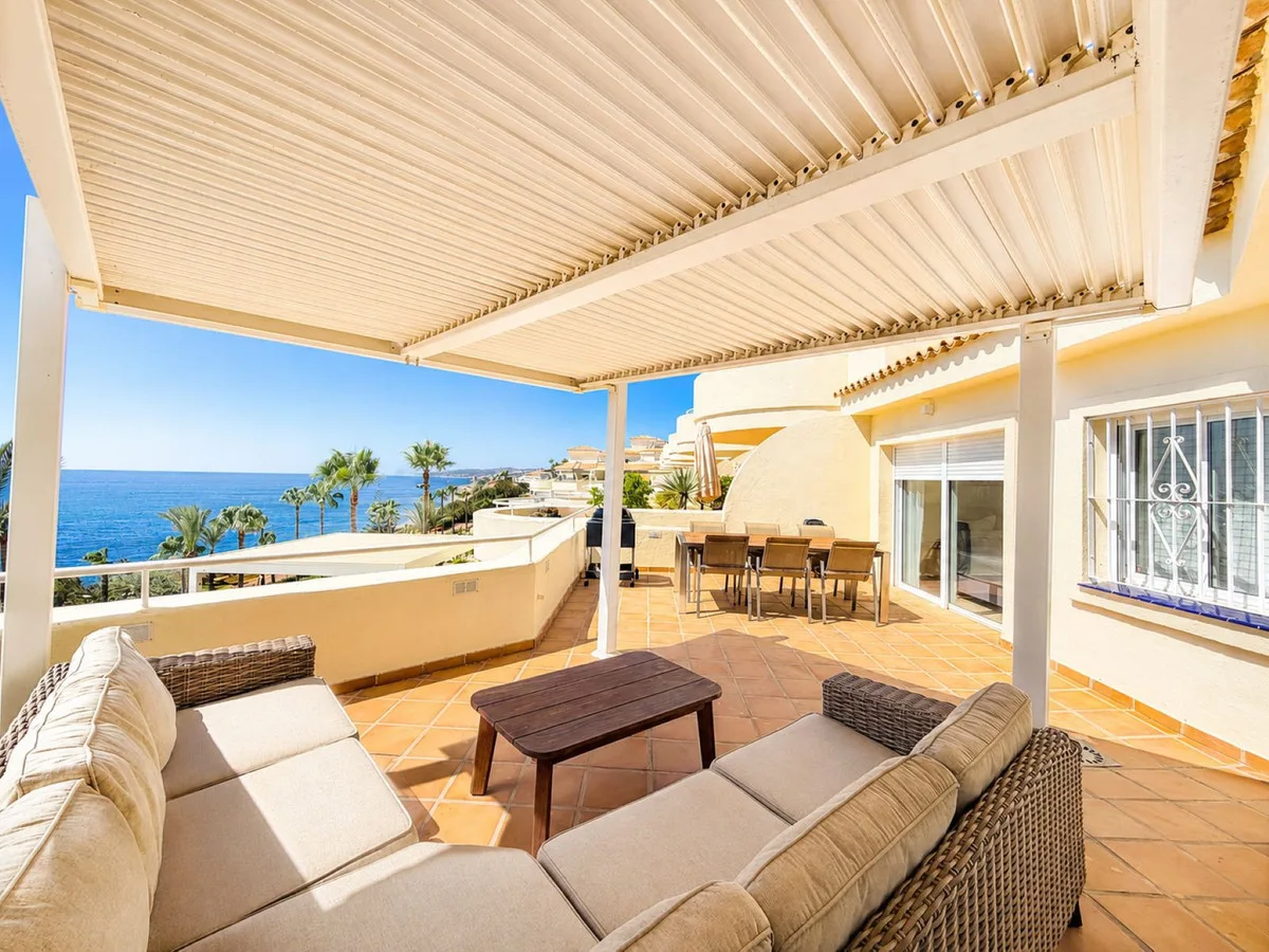 Estepona – Penthouse på første linje med utsikt over Middelhavet, Gibraltar og Afrika fra egen solterrasse – bilde 8