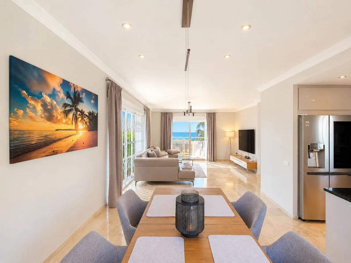 Estepona – Penthouse på første linje med utsikt over Middelhavet, Gibraltar og Afrika fra egen solterrasse – bilde 13