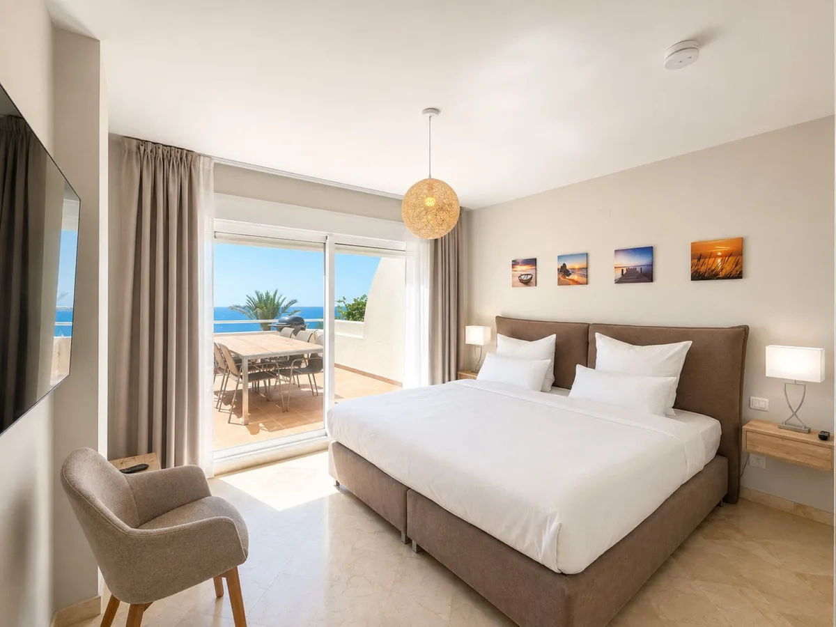 Estepona – Penthouse på første linje med utsikt over Middelhavet, Gibraltar og Afrika fra egen solterrasse – bilde 20