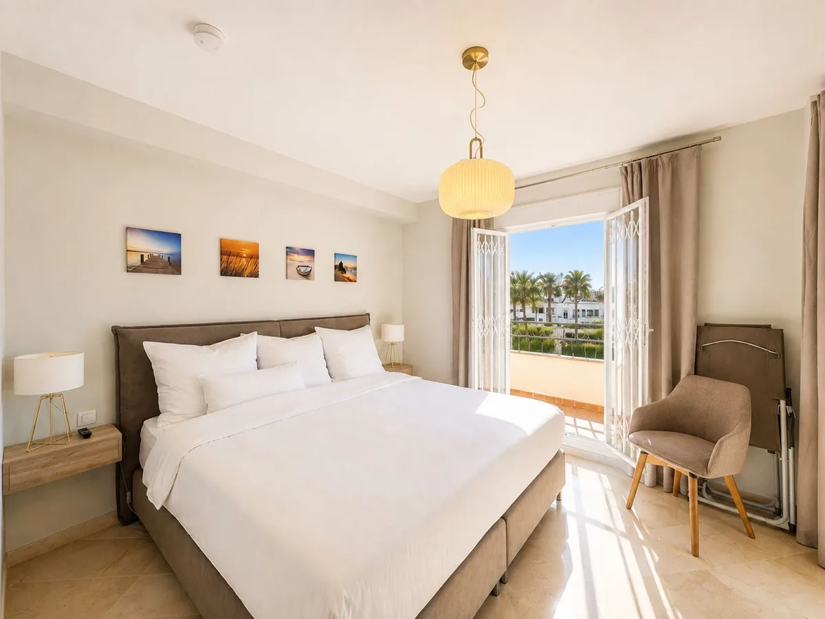 Estepona – Penthouse på første linje med utsikt over Middelhavet, Gibraltar og Afrika fra egen solterrasse – bilde 21