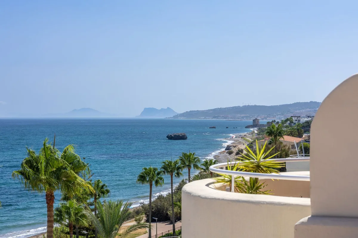 Estepona – Penthouse på første linje med utsikt over Middelhavet, Gibraltar og Afrika fra egen solterrasse – bilde 43