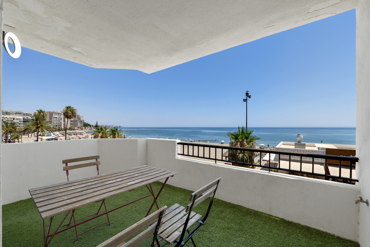 Torreblanca, Fuengirola – Møblert leilighet med havutsikt fra stor terrasse – bilde 1