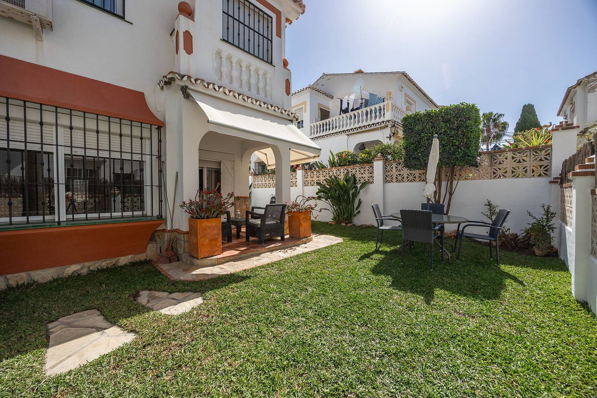 El Peñoncillo, Torrox Costa – Innflytningsklart rekkehus med privat hage og grillplass i rolig område – bilde 3