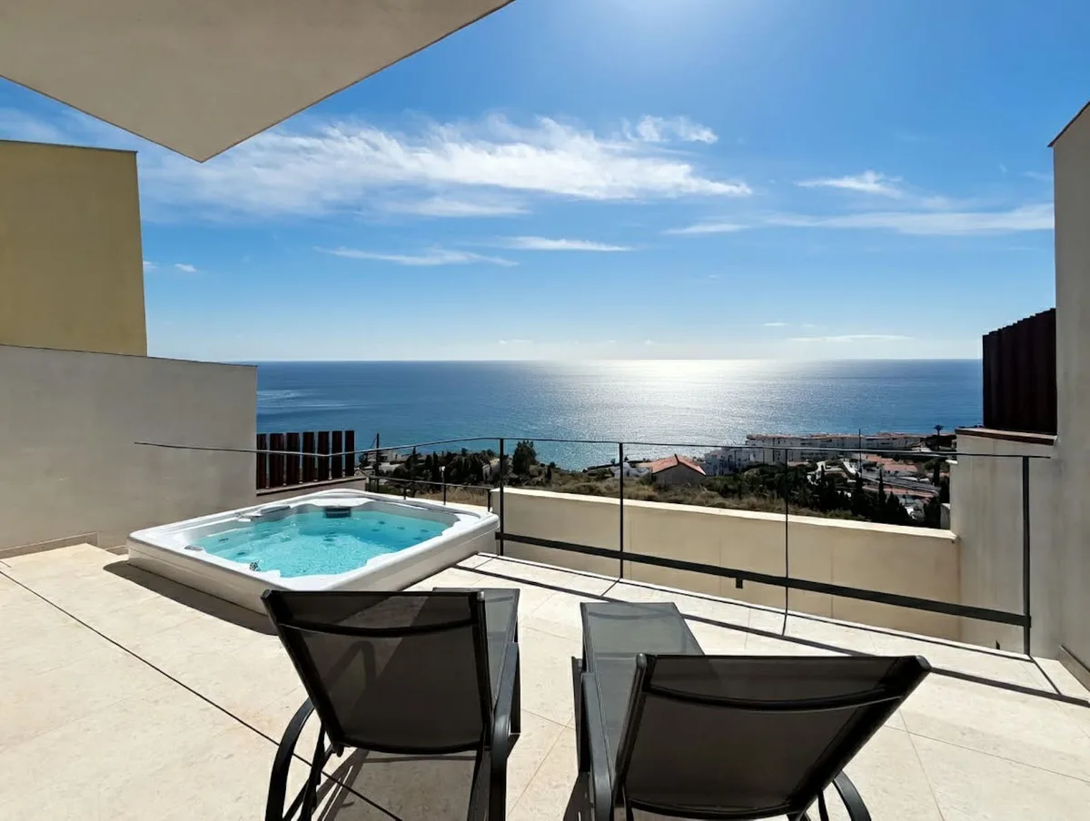 Torrox Costa – Nytt rekkehus i El Mirador Spa & Resort, med havutsikt fra flere terrasser og spa i anlegget – bilde 18