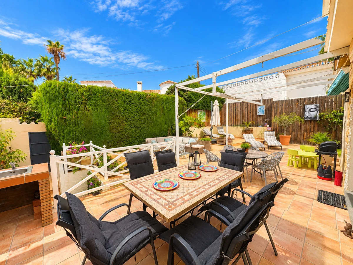 Mijas Costa – Romslig villa med 7 soverom, privat basseng og havutsikt, bare 500 meter fra stranden – bilde 17